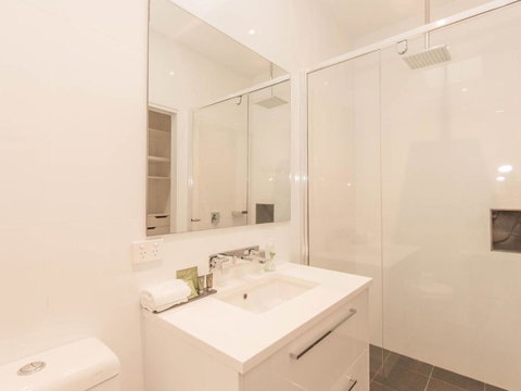 26 Twynam Street - New Castle Holiday 4