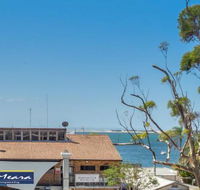 303 The Shoal 4 8 Bullecourt Street Air Conditioning WIFI Netflix Views Linen  Lift - New Castle Holiday