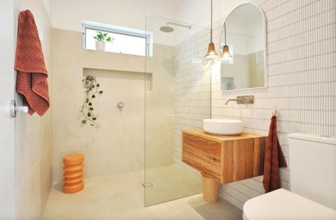 Pine At Arlos Refined Luxury In Glenelg - New Castle Holiday 3