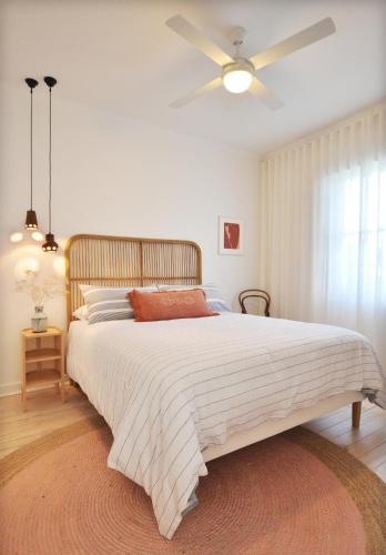 Pine At Arlos Refined Luxury In Glenelg - New Castle Holiday 4