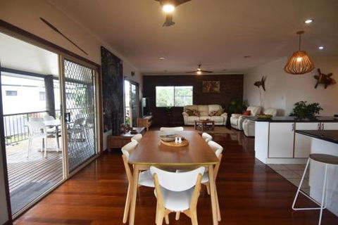 Ocean Breeze - New Castle Holiday 5