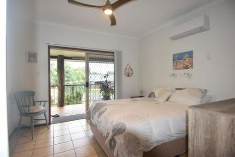 Ocean Breeze - New Castle Holiday 4