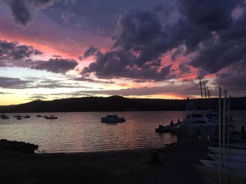 Salty Kisses Holiday House - New Castle Holiday 1