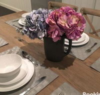 Travertines Wines Apartment - New Castle Holiday