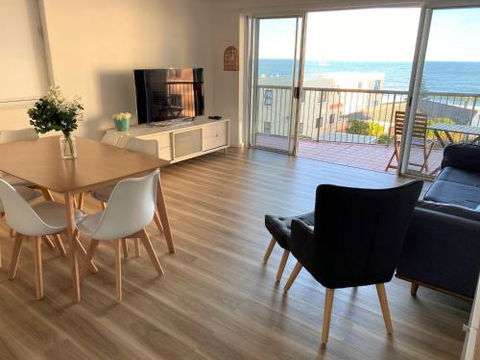Sanctuary Shores 2 Bedroom Apartment - New Castle Holiday 0