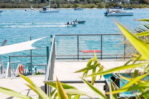 Hugoâ€™s Noosa Noosa Heads - New Castle Holiday 3