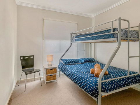 Shmatty - New Castle Holiday 5
