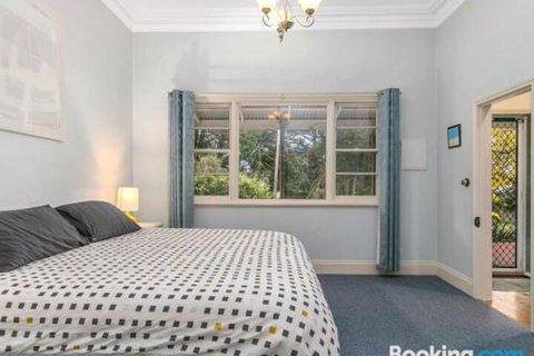 Elm Cottage - New Castle Holiday 4