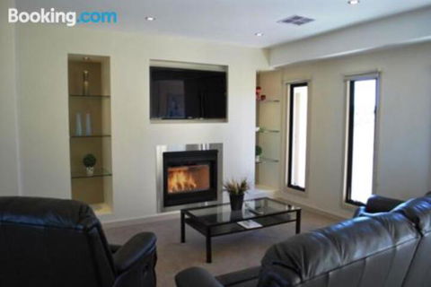 Eagles Nest - New Castle Holiday 0