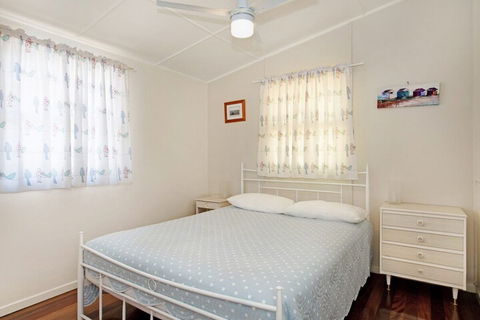 Close To Water Restaurants & Clubs Toorbul St. Bongaree - New Castle Holiday 5