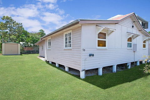 Close To Water Restaurants & Clubs Toorbul St. Bongaree - New Castle Holiday 0