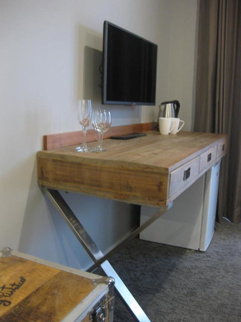 Maand Up - New Castle Holiday 6