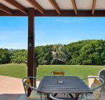 WHITE WAVES 4 ABSOLUTE BEACH FRONT STUDIO HASTINGS POINT - New Castle Holiday