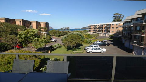 Seaspray Walk To The Beach! - New Castle Holiday 1