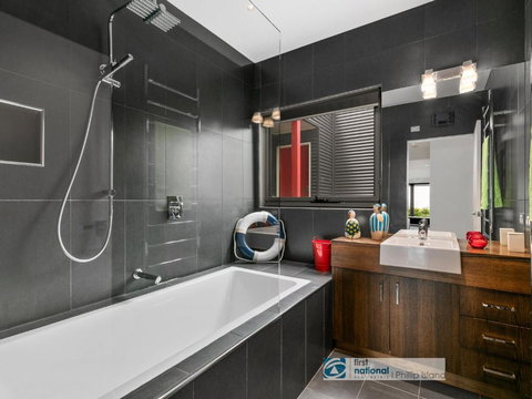 2 At 2 The Esplanade Ventnor - New Castle Holiday 4