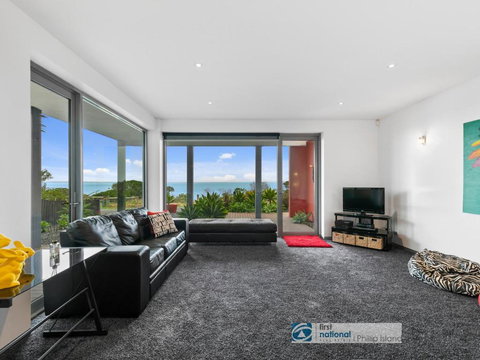 2 At 2 The Esplanade Ventnor - New Castle Holiday 6