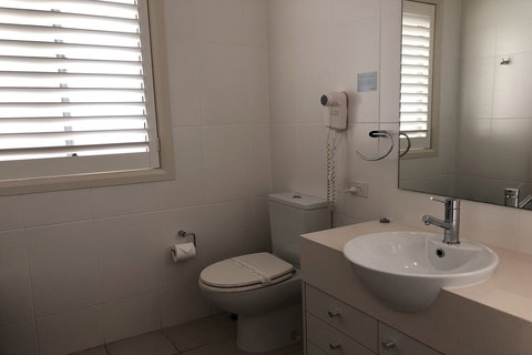 Pacific Blue 505-265 Sandy Point Road - New Castle Holiday 5