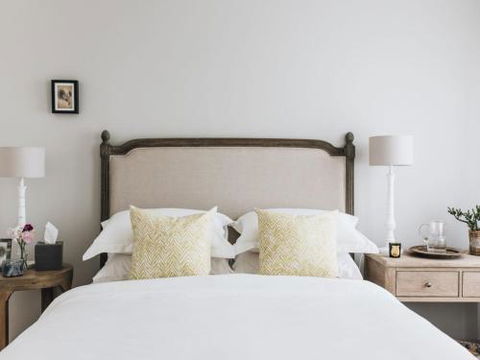 KIRRIEMUIR Burradoo Southern Highlands 4pm Check Out Sunday - New Castle Holiday 5