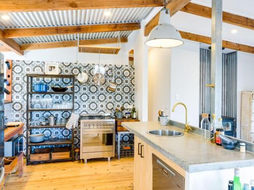 Hmas Creswell NSW New Castle Holiday