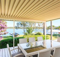 On Golden Ponds at Erowal Bay 4pm Check Out Sundays - New Castle Holiday