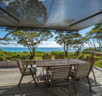 On The Beach at Vincentia 4pm Check Out Sundays - New Castle Holiday