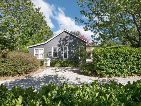 Rose Cottage Bowral Southern Highlands - New Castle Holiday 1