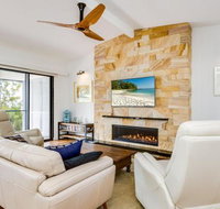 Kickenbach at Hyams Beach 4pm Check Out Sundays - New Castle Holiday