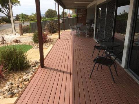 Almonta Apartments On The Water Front - New Castle Holiday 1