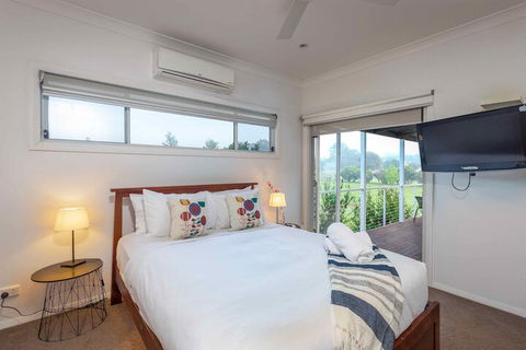 Kulang Lodge - New Castle Holiday 5