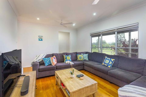 Kulang Lodge - New Castle Holiday 3