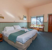 Acheron Valley Lakefront Cottages - New Castle Holiday