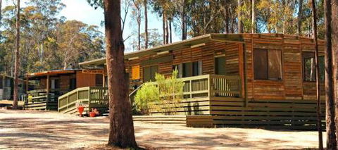 Lakes Entrance Log Cabins - New Castle Holiday 0