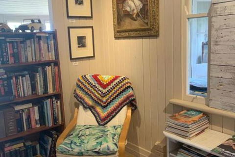 Hilltop Gallery - New Castle Holiday 4