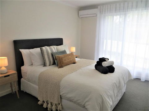 NORMANBY Coastal FREE WIFI & NETFLIX - New Castle Holiday 3