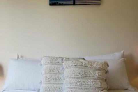 Rockpool Cottage - New Castle Holiday 1