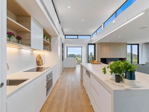 Fairway Views - New Castle Holiday 5