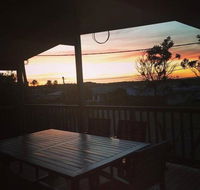 Sunset Deck Beach House Sandy Point - New Castle Holiday