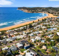 Beachfront Delight 14b Bareena Avenue - New Castle Holiday