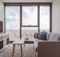 Spectacular City Views Pool  Free Parking - New Castle Holiday