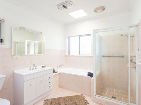 Cottage On Bruce - New Castle Holiday 2