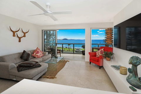SPECTACULAR OCEAN FRONT Sounion6 - New Castle Holiday 5