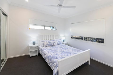 11 Ann Street Coolum Beach - New Castle Holiday 4