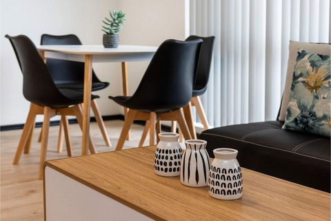 Executive 1BR Suite - Close To Foreshore & Cbd - New Castle Holiday 6