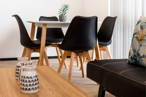 Executive 1BR Suite - Close To Foreshore & Cbd - New Castle Holiday 2