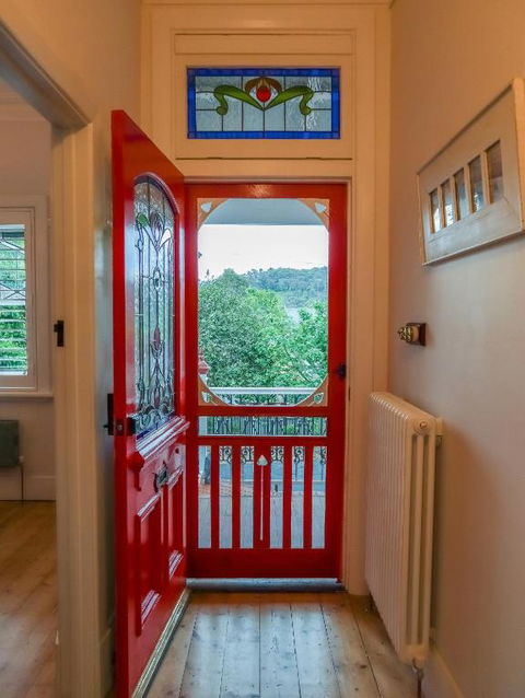 Vintage Charm On St. Leonards - New Castle Holiday 1