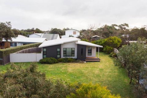 34 Ash Avenue Sandy Point - New Castle Holiday 6
