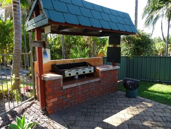 #22 Korora Palms 1 Bedroom Bure - New Castle Holiday 5