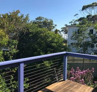 Beachside on Jones - New Castle Holiday