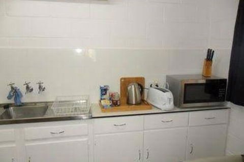 The Pickers Hut - New Castle Holiday 6