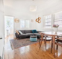Picturesque Bellevue Hill 2BR Apt H452 - New Castle Holiday